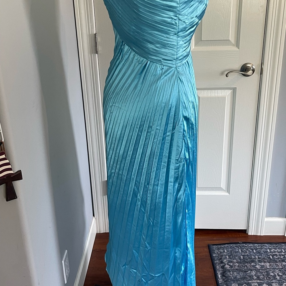 NWT Elegant One-Shoulder Lined Satin Dress in Sky Blue 8 - Picture 6 of 16